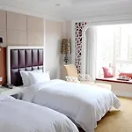Baolong Garden Hotel