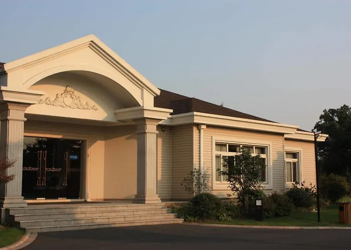 Baolong Garden Hotel